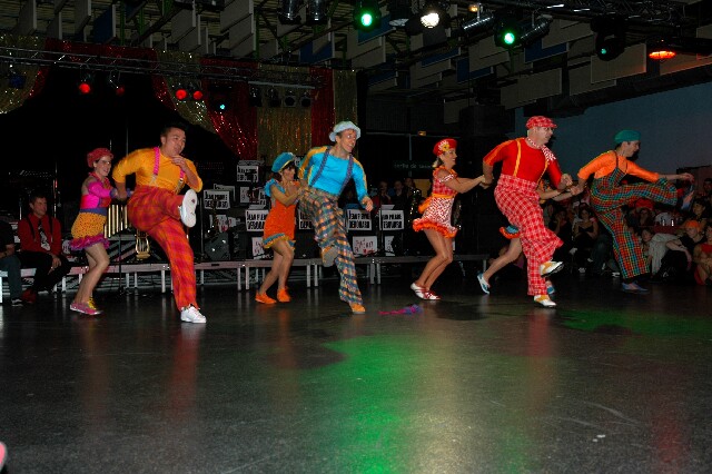 min 2005 11 12 fous swing 186